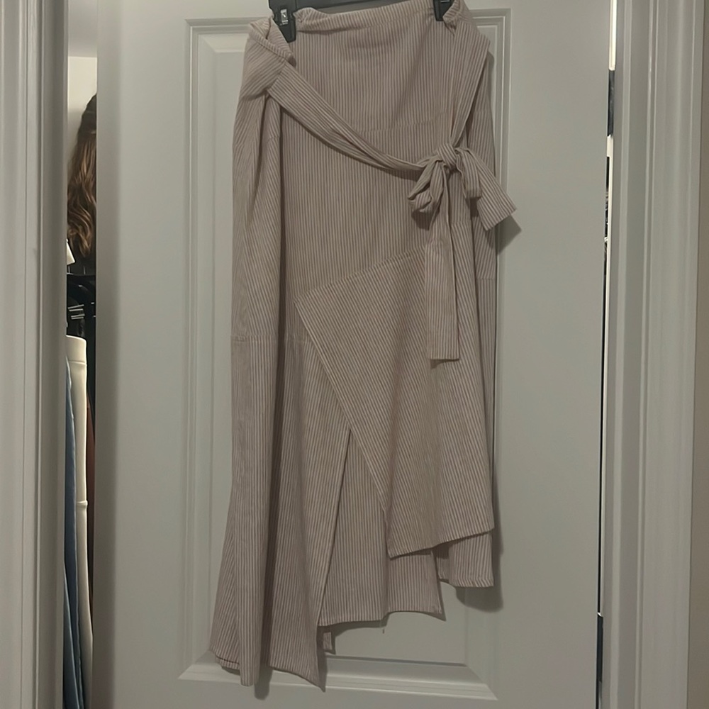 Asymmetrical white and purple striped skirt